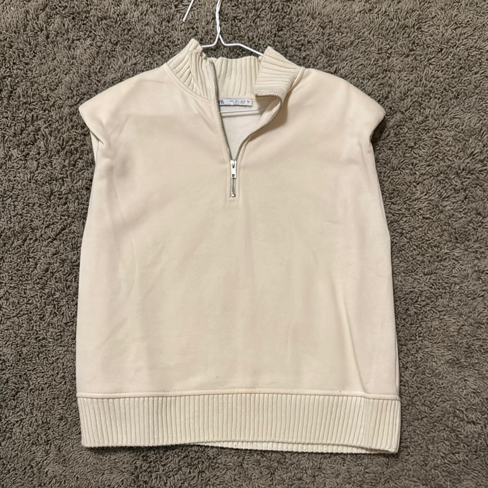 Zara Sweatervest Quarterzip